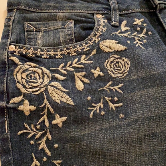 Jessica Simpson Floral Print Jeans - Picture 3 of 7